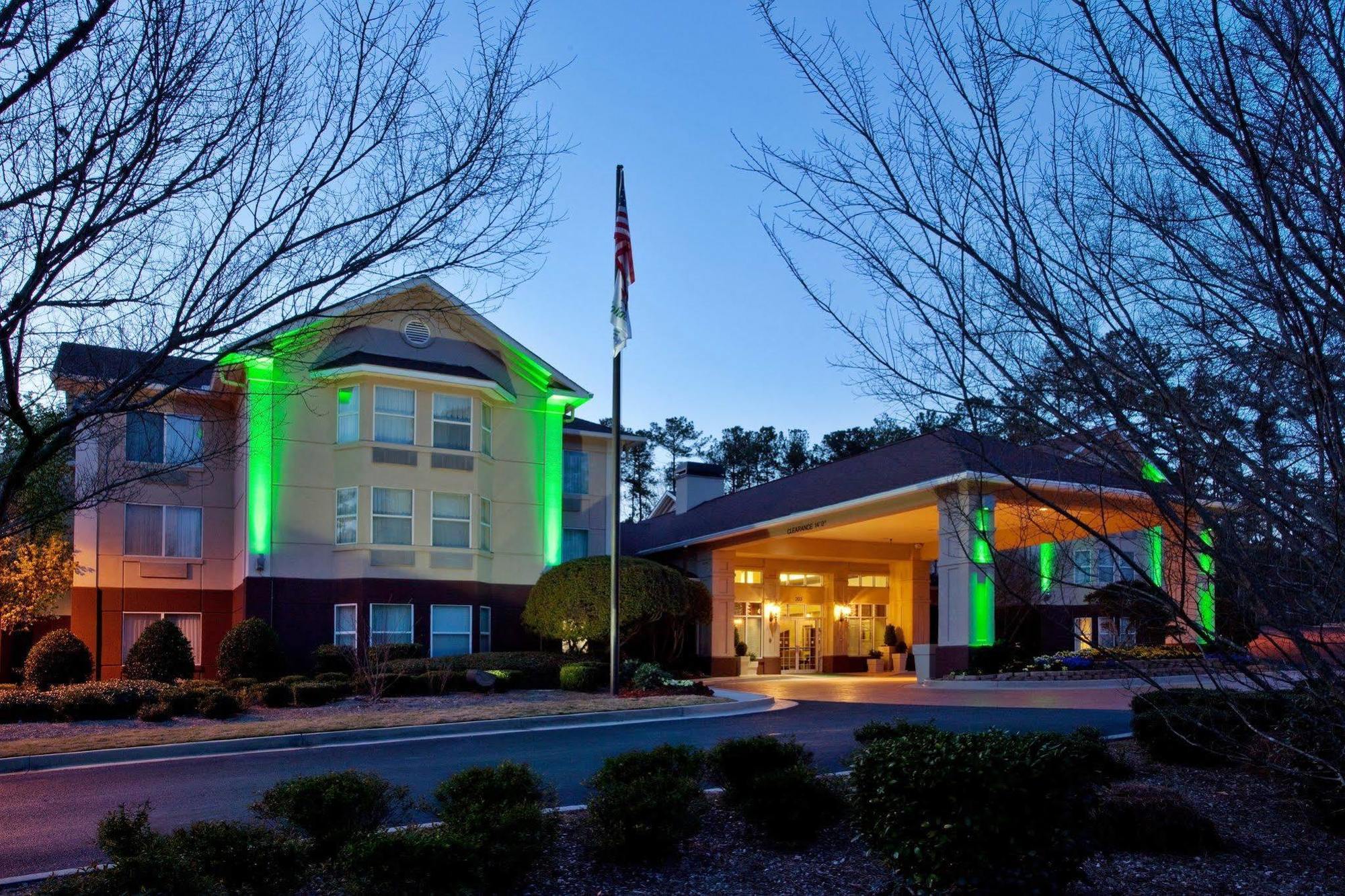 Holiday Inn Hotel And Suites Peachtree City By Ihg Bagian luar foto