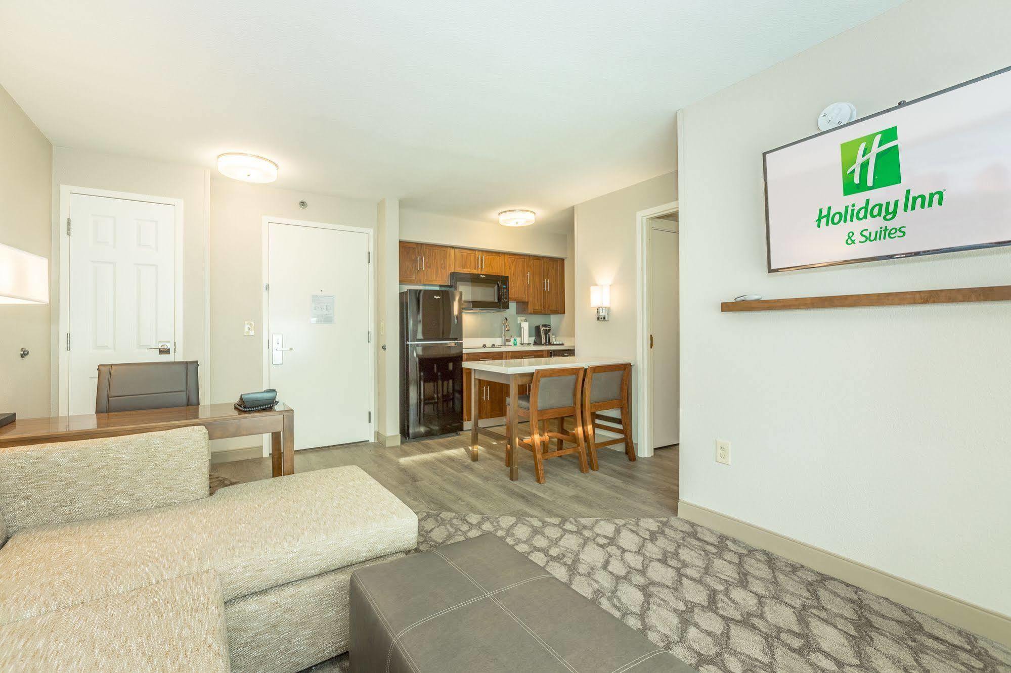 Holiday Inn Hotel And Suites Peachtree City By Ihg Bagian luar foto